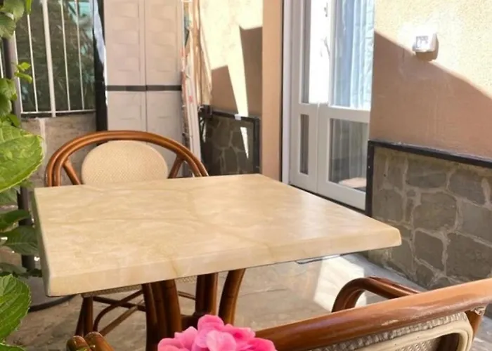 Joivy Little Garden Gattorno * Rapallo